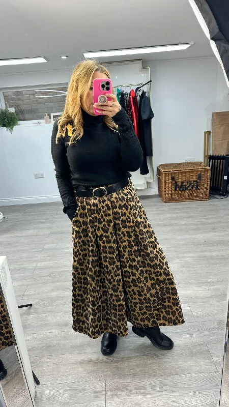 Rachel leopard Courderoy skirt