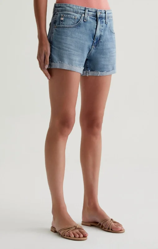 Becke Short In Light Wash